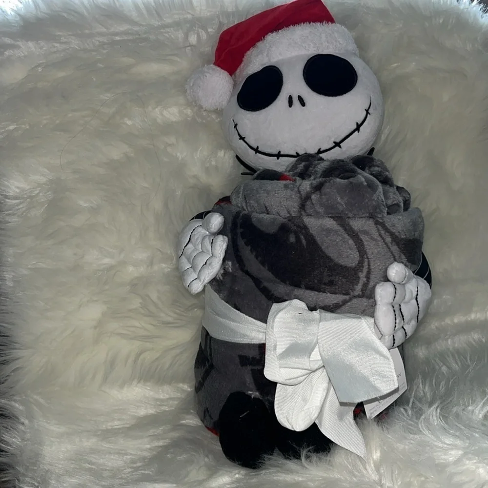 🆕 Nightmare Before Christmas Jack Skellington Plush Doll & Throw Holiday Santa
